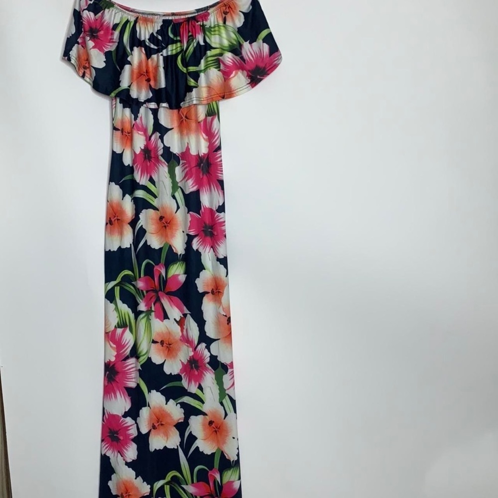 Floral Off the Shoulders BodyCon Dress 🌺💙